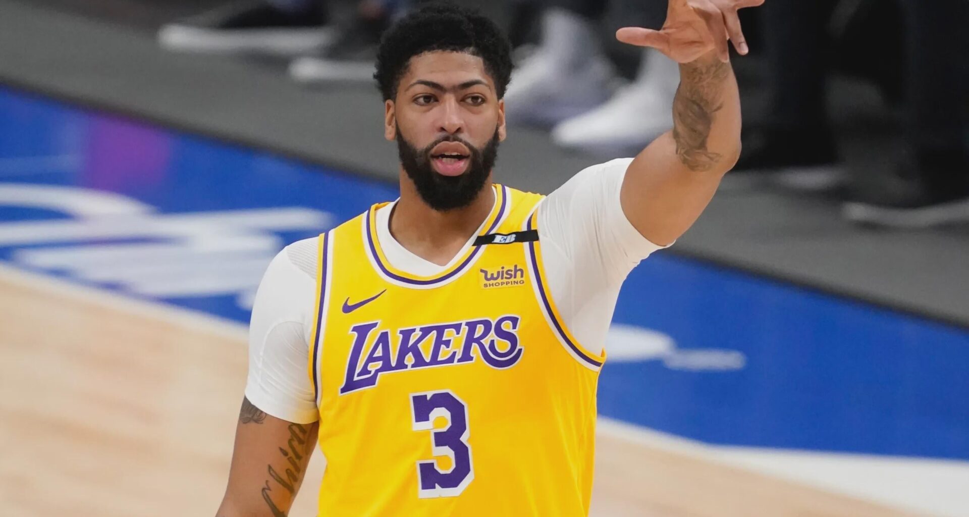 MONSTER GAME FROM AD. LAKERS NOW 2ND SEED