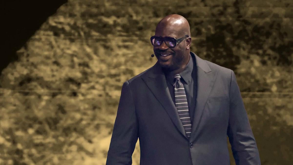 [Julka] Shaq: "I'm not in the GOAT conversation. Listen, it's only three people in the greatest of all time conversation. Listen, I'm arrogant, but I'm not dumb. It's Kobe, Bron, and Mike, okay, that's it... Mike and Bron. And now I'm like,'Oh, I understand the great picks. What about the Kobster?"