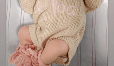 Dawson and Alexandra Knox announce the birth of their daughter Noa Elizabeth.