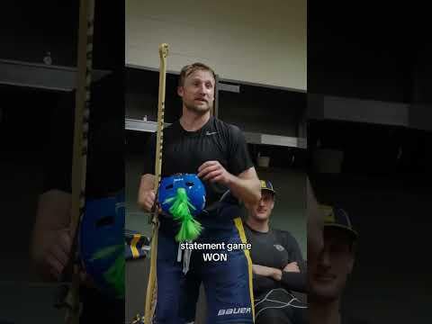 Paddle: Stammer; Helmet: Juice.