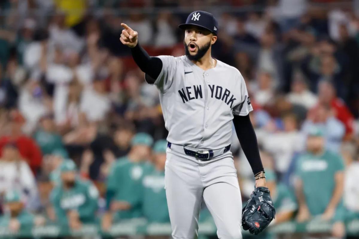 Devin Williams takes shot at Yankees fans as he inks $51 million Mets contract: ‘Sure are mad’