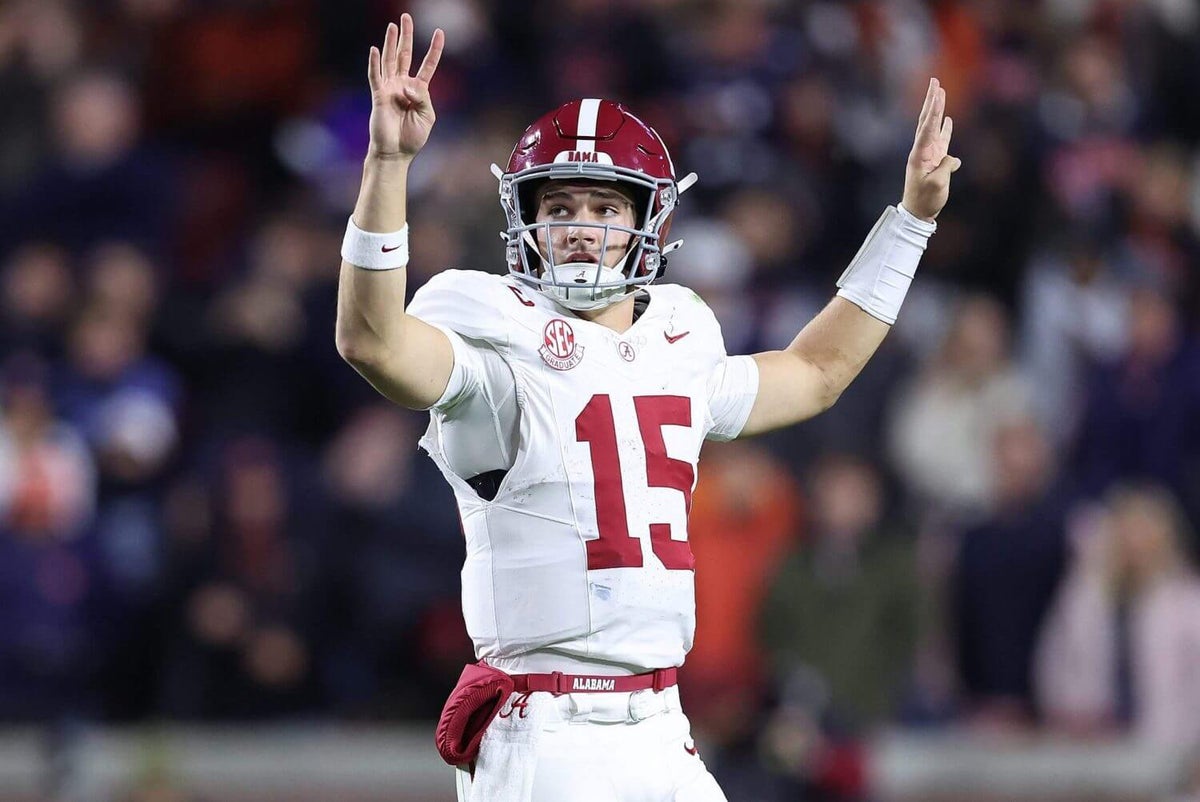 College Football Playoff rankings: Alabama passes Notre Dame; Miami, Texas lurking near top 10