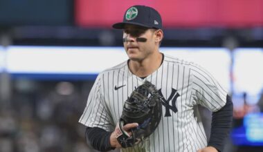 Former Major League Baseball player Anthony Rizzo has received an offer to play for Team Italy in the World Baseball Classic. He has not yet decided whether he will participate.