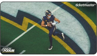 Why Justin Herbert is Hopeful to Play Monday Night vs. Eagles With Hand Injury