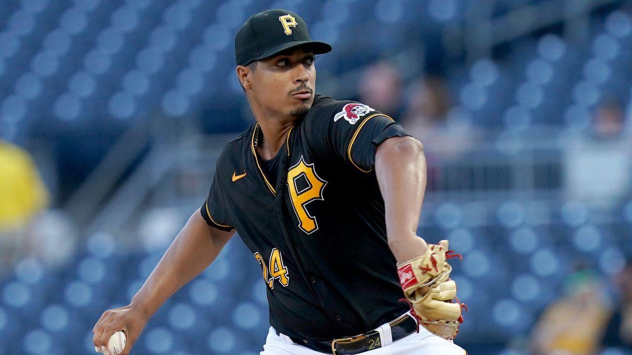Pirates send Oviedo to Red Sox in 5-player deal