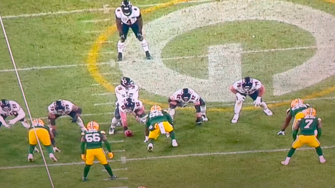 [Brian Baldinger] .@ChicagoBears @packers the ballhandling of @CALEBcsw the ballhandling on a bitterly cold day at Lambeau; as critical as the play itself #BaldysBreakdowns