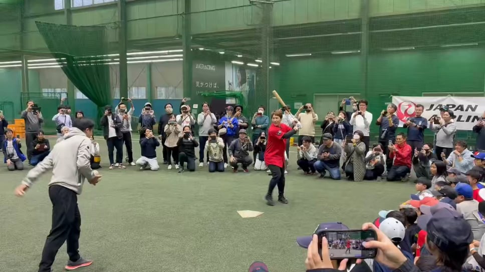 On this episode of Macho man off season adventures:Masa is showing off his sweet swing to the children