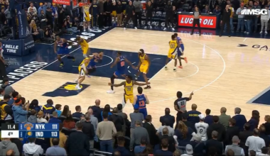 JALEN BRUNSON KNOCKS DOWN THE CLUTCH 3 GIVNG THE KNICKS THE LEAD WITH 4.4 SECONDS LEFT