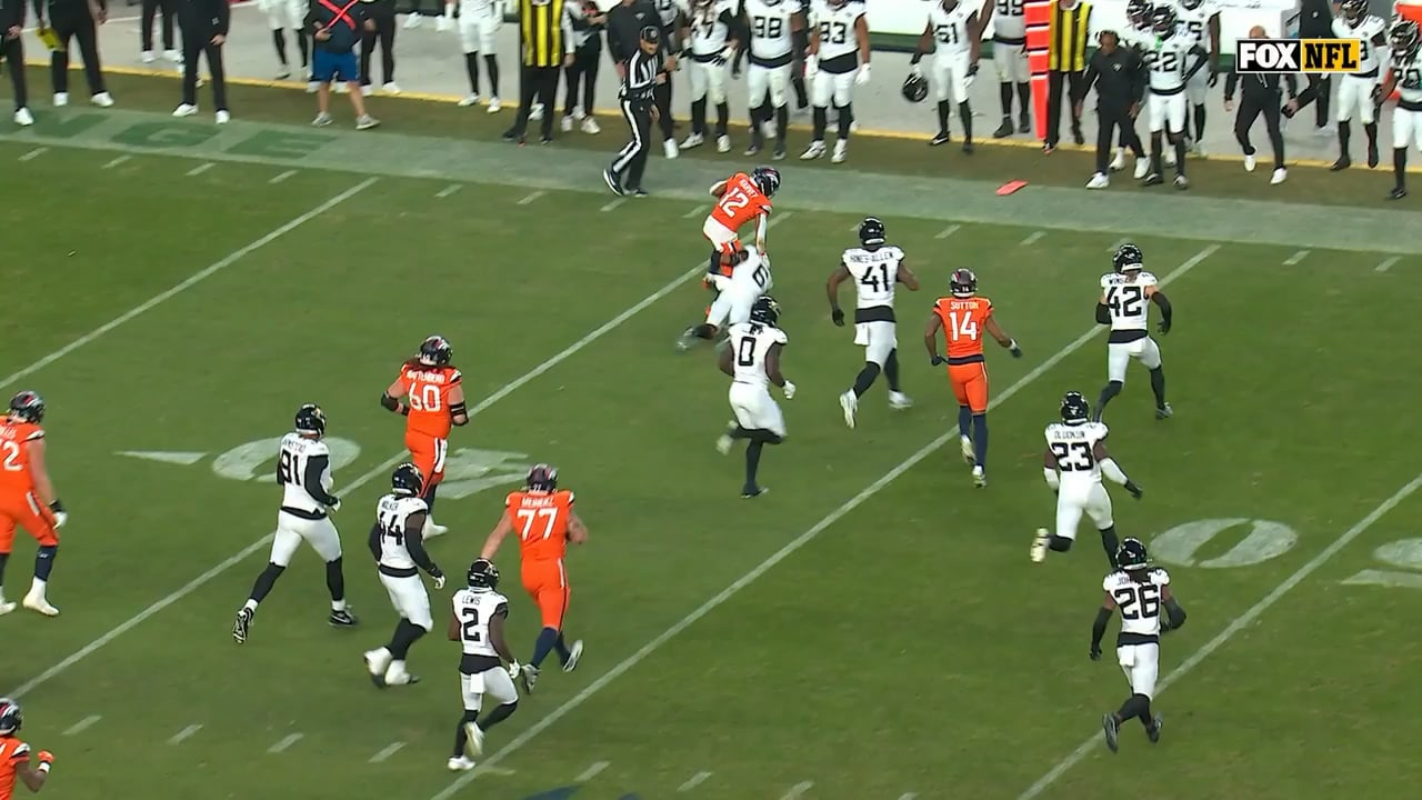 The guy Saquon hurdled