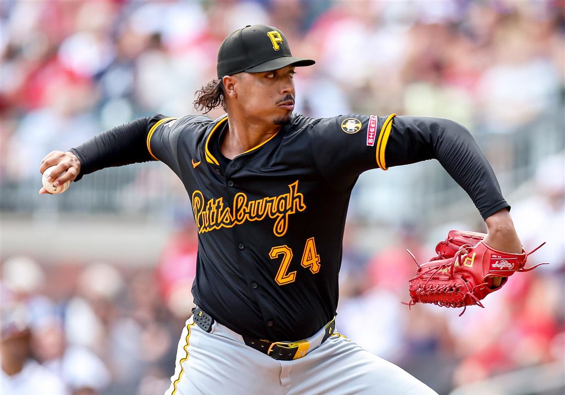Pirates trade Johan Oviedo to Red Sox, receive top-100 prospect Jhostynxon Garcia