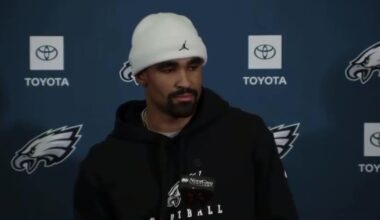 Jalen Hurts:“I’m not watching, I’m living... doing" 🥶