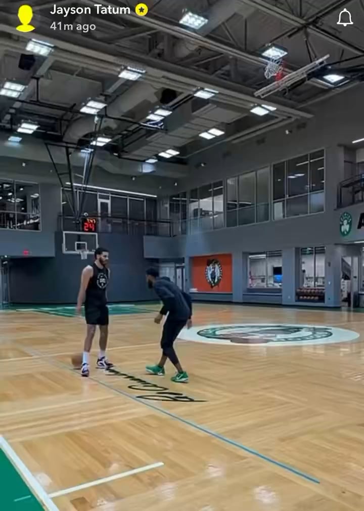[Lockedupjb] Jayson Tatum on his Snapchat story 👀