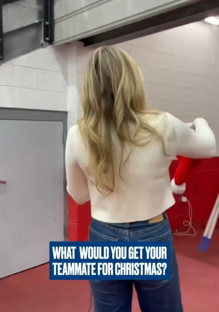 What would you get your teammate for Christmas? 🎁👀