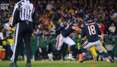 'The Iceman cometh'. Game. Blouses. (alternative angle)