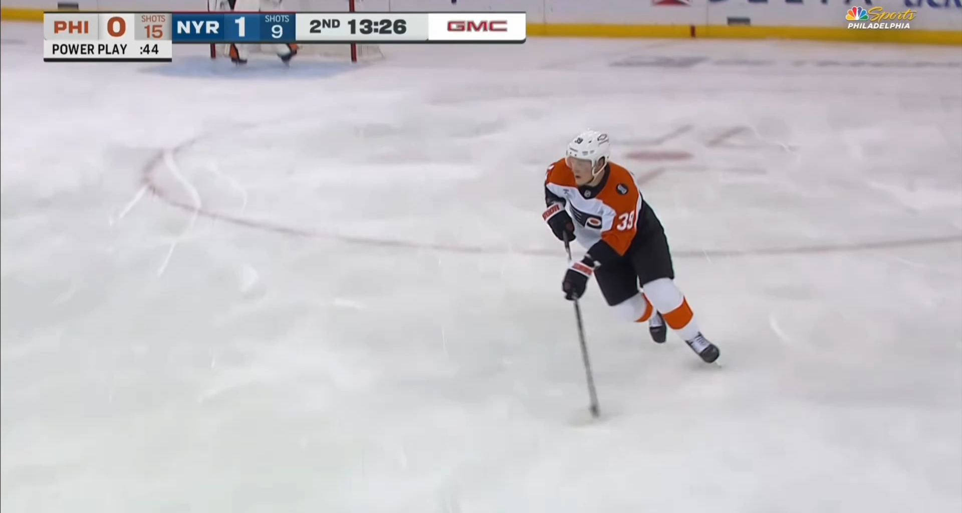 Denver Barkey with his first 2 points in the NHL just 23 seconds apart!