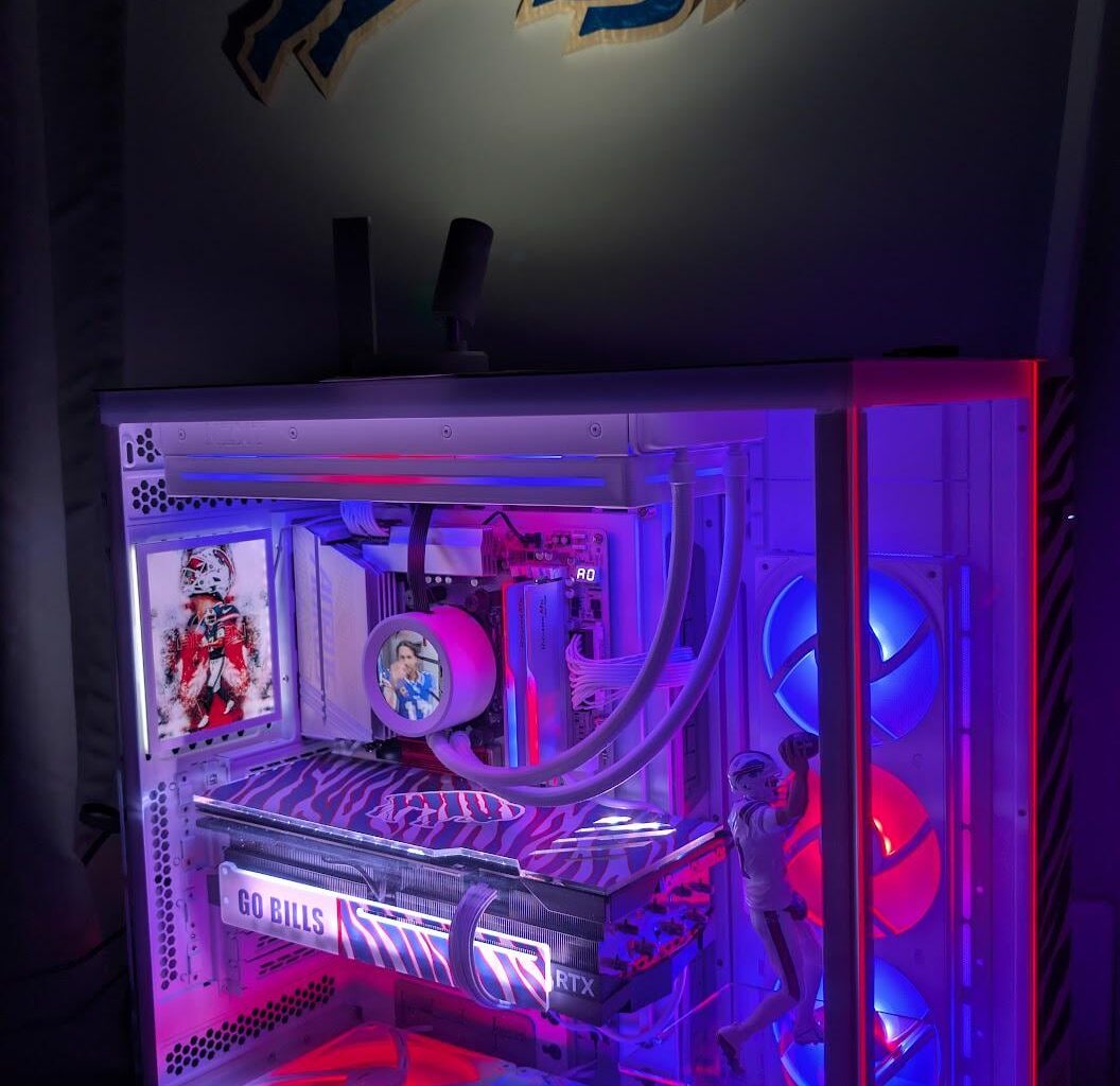 Added a custom-made wood/epoxy logo above the PC 😍