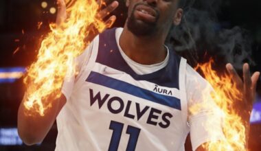 Naz Reid at the 3 point line