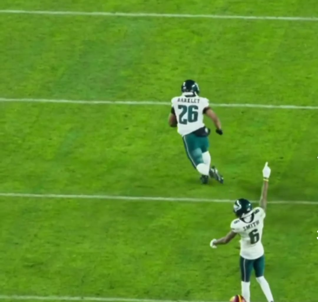 I don't know who this #6 kid is but that's a hell of a block. If he can also catch the ball I bet he sticks around.