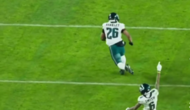 I don't know who this #6 kid is but that's a hell of a block. If he can also catch the ball I bet he sticks around.