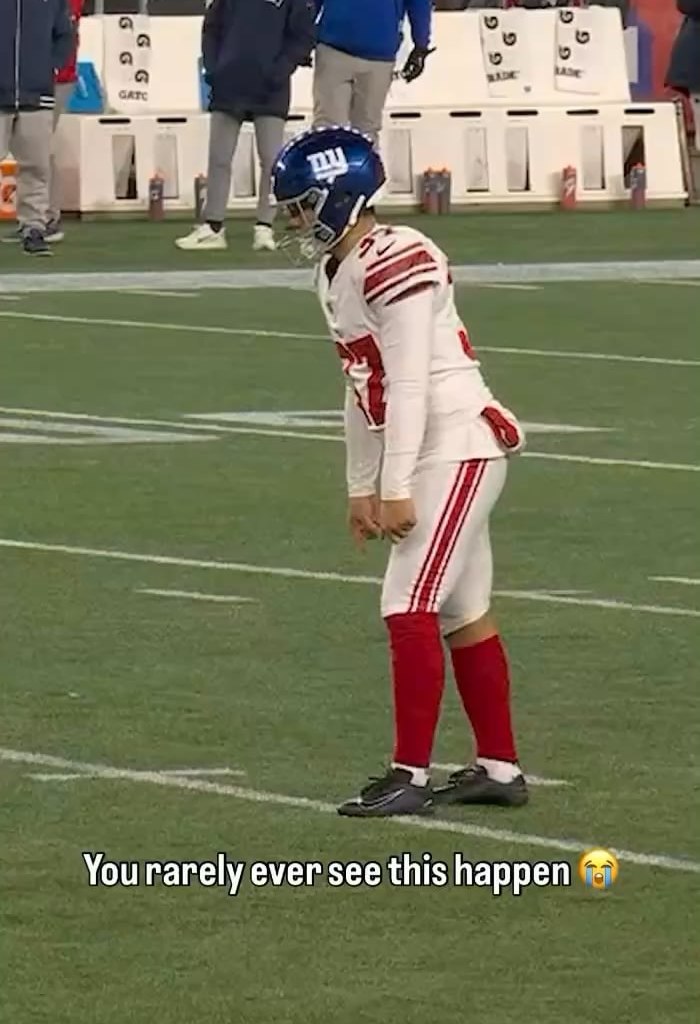 This mf worse than Charlie Brown 😂