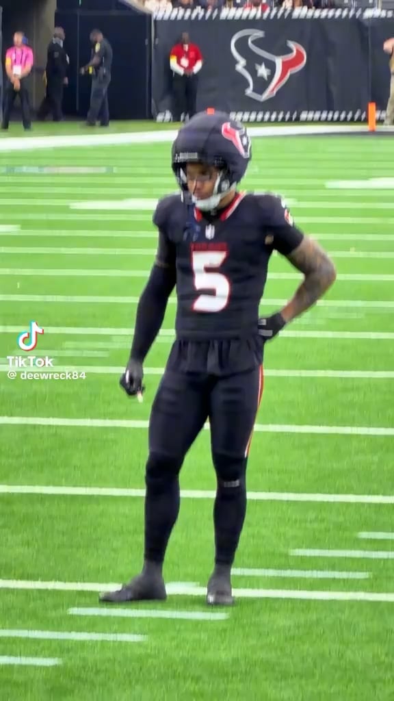 Pitre has no reaction to the smelling salts