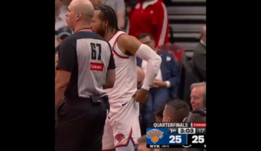 jalen brunson expressing gratitude to raptors fan who was chirping at him