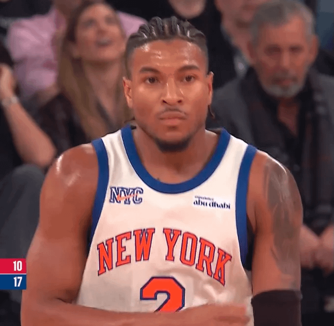 Deuce 4 threes in 5 minutes

This is what confidence looks like