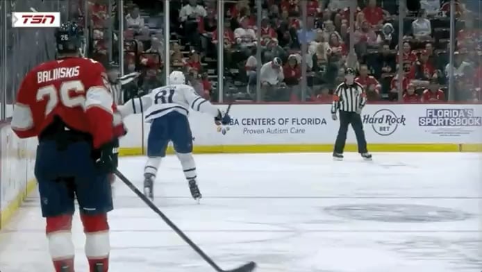 Still don’t how Joshua got called for standing 😭