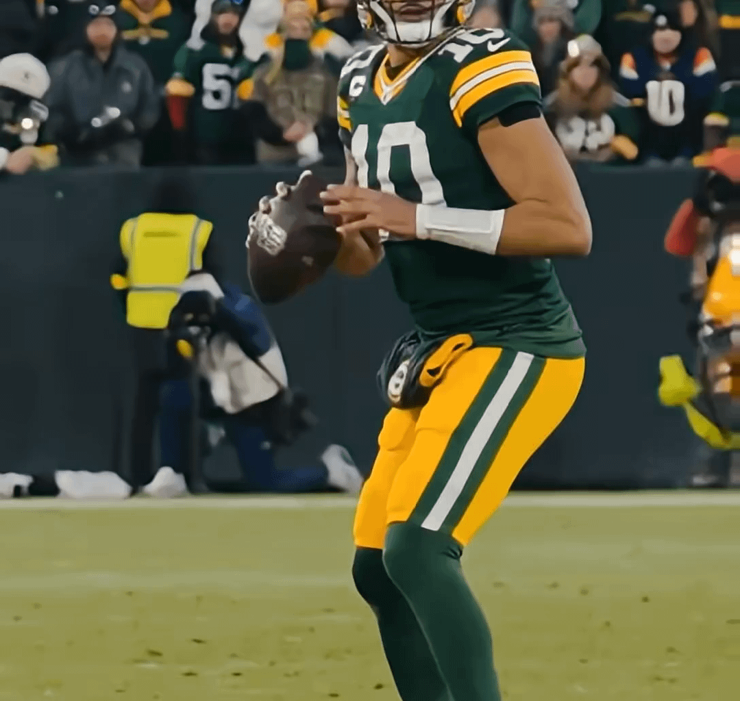 [Highlight] Jordan Love's 23-yard no-look TD pass to Christian Watson