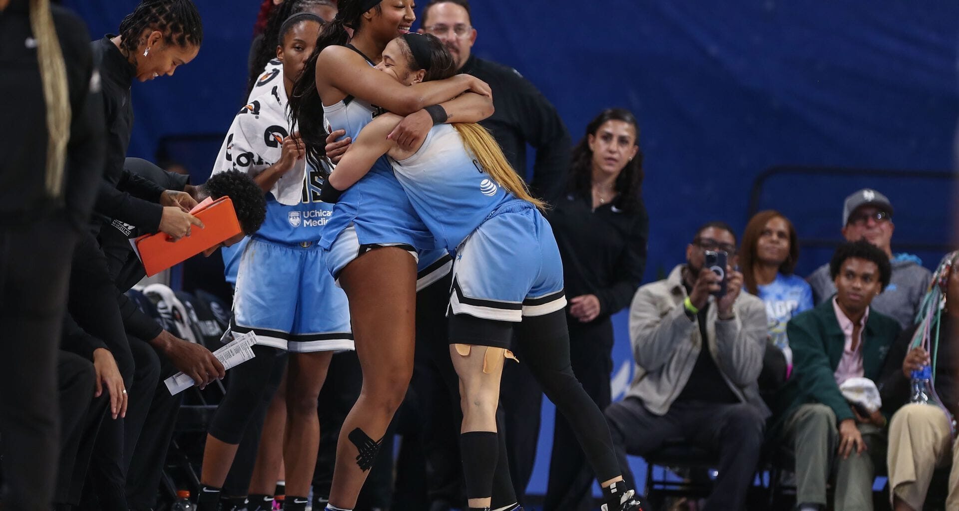 WNBA: SEP 06 Los Angeles Sparks at Chicago Sky - Source: Getty