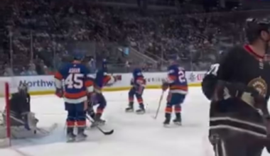 Rick DiPietro does a 6 7 celly after scoring a goal to tie the game up at 2-2!