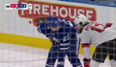 ROCKEM' SOCKEM' VERY KNIES!