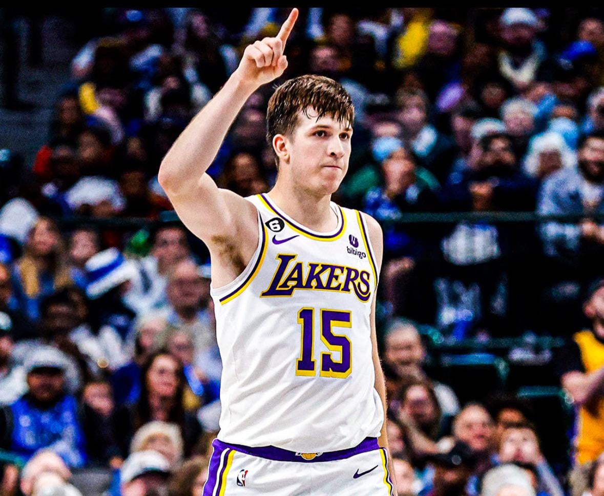 How willing would you be to give up Reaves and co. for Giannis? Would it be a bad move in the long run? Should they go all in to secure a Luka and Giannis tandem? Interested to hear other fans’ opinions.