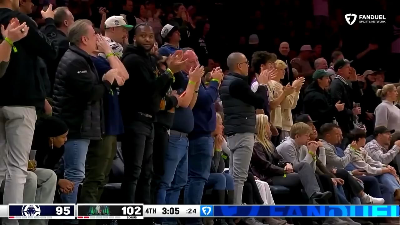 A Wolves fan’s reaction to getting free chicken
