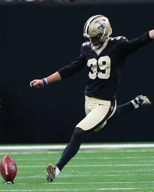 Charlie Smyth appreciation post! Bruh has a leg.