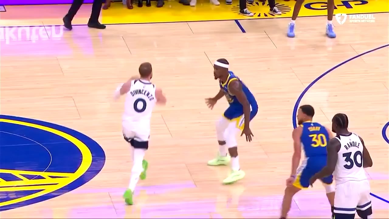 Jaden dumps it off to Rudy for a huge slam late in the 4th