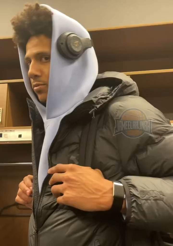 When Onyeka Okongwu, Jalen Johnson, and Dyson Daniels walked off the court after the Atlanta Hawks lost to the Detroit Pistons last night, I noticed Jalen talking to his teammates so I asked him what he said:

“I mean there’s just nothing to hang our heads about, about tonight.” c/o u/JameelahJNBA