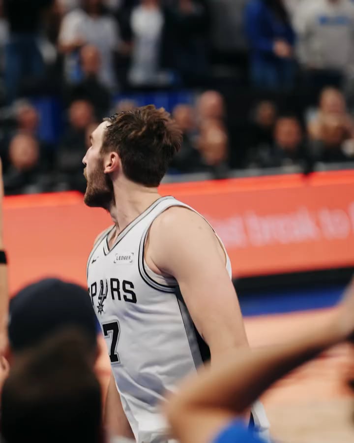 MY GOAT BUT IN SLOW MOTION