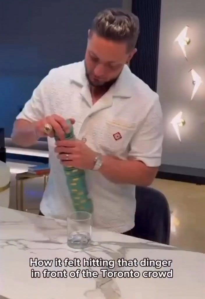 How it felt hitting that dinger in front of the Toronto crowd (@miggyslocker)