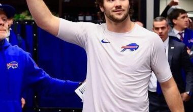 Josh needs 8 TDs to hit 300 Career touchdowns. This would make him the FIRST PLAYER EVER to hit 300 touchdowns before the age of 30.