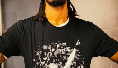 Stephon Castle rocking the greatest shirt I have ever seen post game