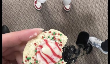 Early reviews are in for Ann Michael Maye’s “Bakemass” cookies