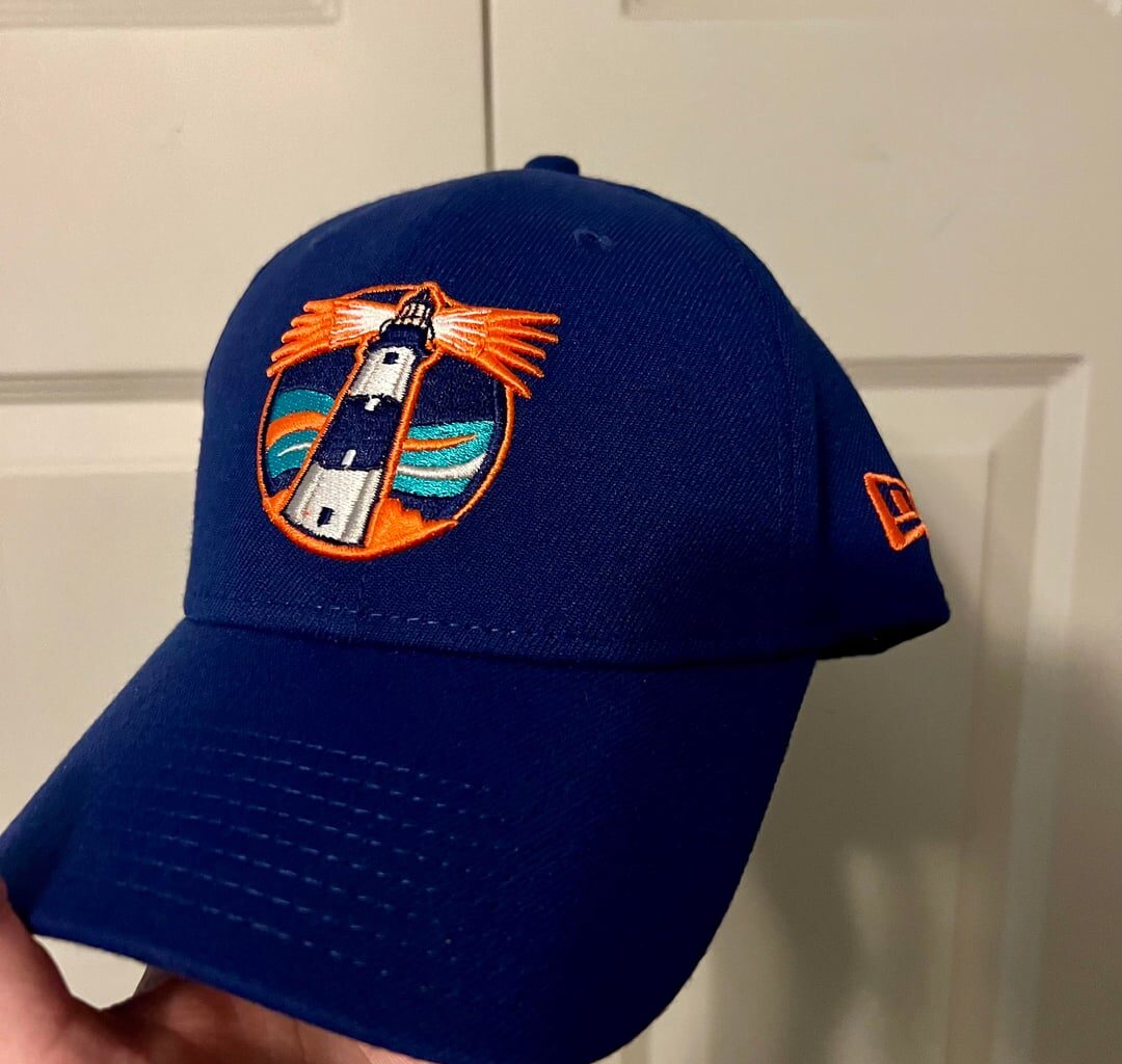 I love my new Islanders hat!!