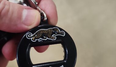 Girlfriend got me this bottle opener for Christmas, go jags