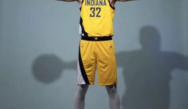 At Home Or On The Road, Jay Huff Is A Defensive Menace!