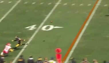 Patrick Mahomes 23/28, 326 YDS, 6 TDs, 0 INT vs PIT 2018 Week 2. Notice how calm he is in the pocket.