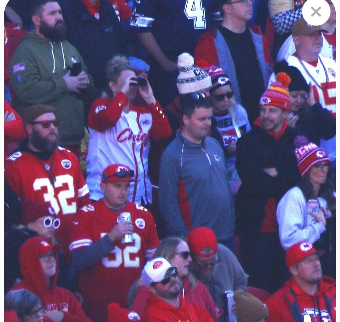 11/23/25 Chiefs v Colts-looking for my Emotional support hand holder