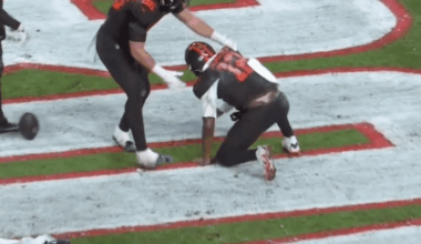 Shedeur sanders flashing thong