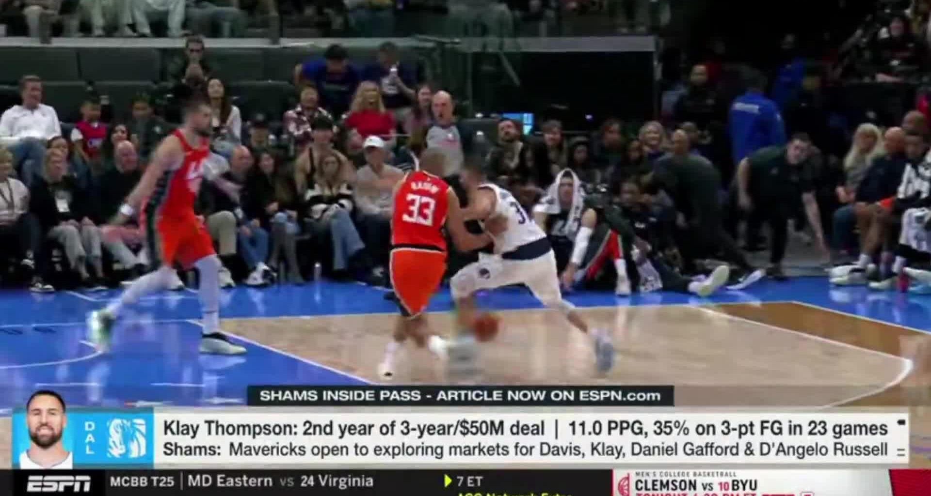 [Charania] Klay Thompson, if traded, prefers to land in a contending situation. The Mavericks will be entertaining talks between now and the trade deadline.