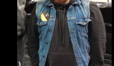 Nurk trolling someone poor dude on twitter